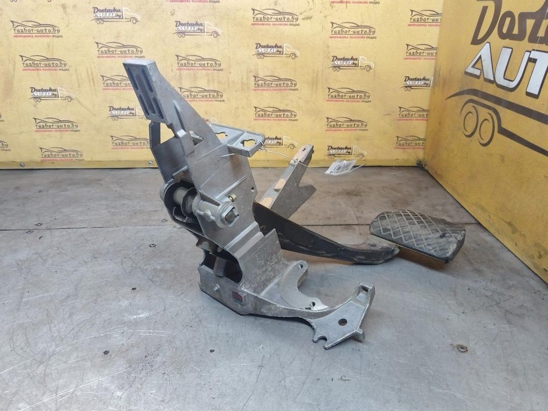 Педаль тормоза BDFUUL Audi A4 купить с доставкой