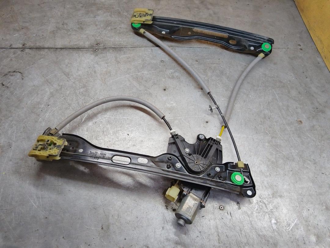 Стеклоподъемник электрический передний правый HZDOSA Ford Fusion купить на авторазборке