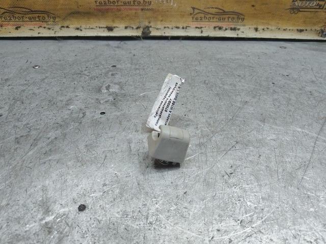 Крепление (крючок) солнцезащитного козырька 8TM0GY Mercedes A W168 - Фото 2