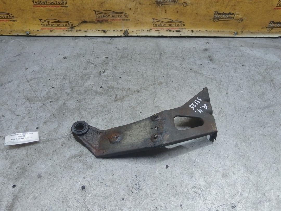 Крепление интеркулера ID2UZ0 Audi A4