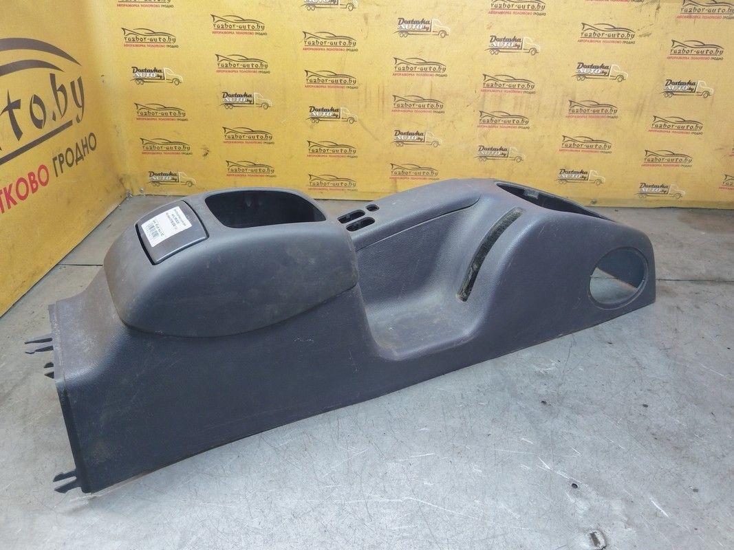 Консоль салона (кулисная часть) YBW3OW Mercedes A W168