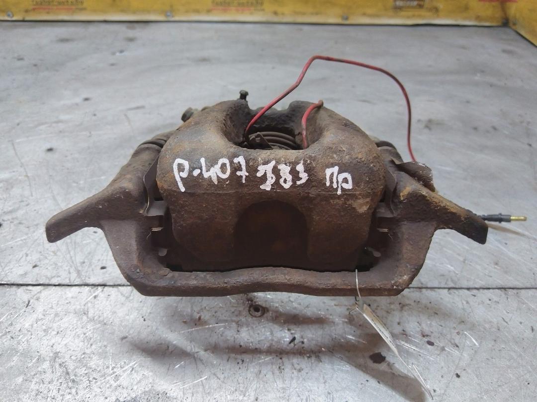 Суппорт передний правый OE0MPL Peugeot 407