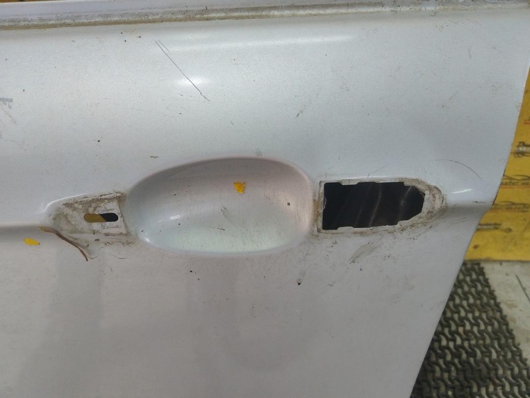 Дверь передняя правая DIWVC3 Alfa Romeo 147 купить в магазине запчастей бу