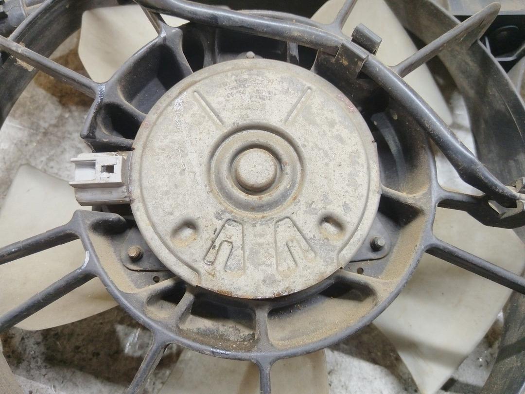 Вентилятор радиатора 4TXONT Toyota Corolla - Фото 4