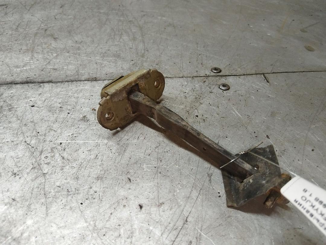 Ограничитель открывания двери передней FKYKJO Mitsubishi Carisma