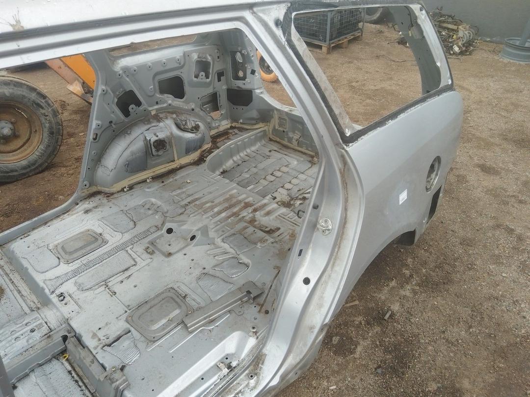 Крыло заднее левое V43MJU Mitsubishi Grandis купить с доставкой