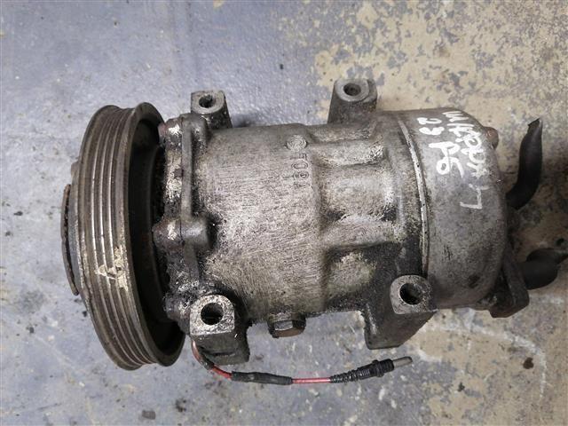 Компрессор кондиционера E42E4F Renault Safrane - Фото 2