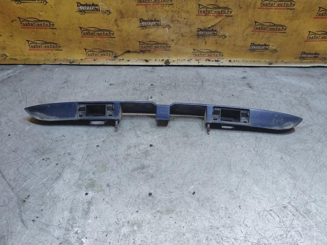 Накладка подсветки номера CT1554 Audi A4 купить