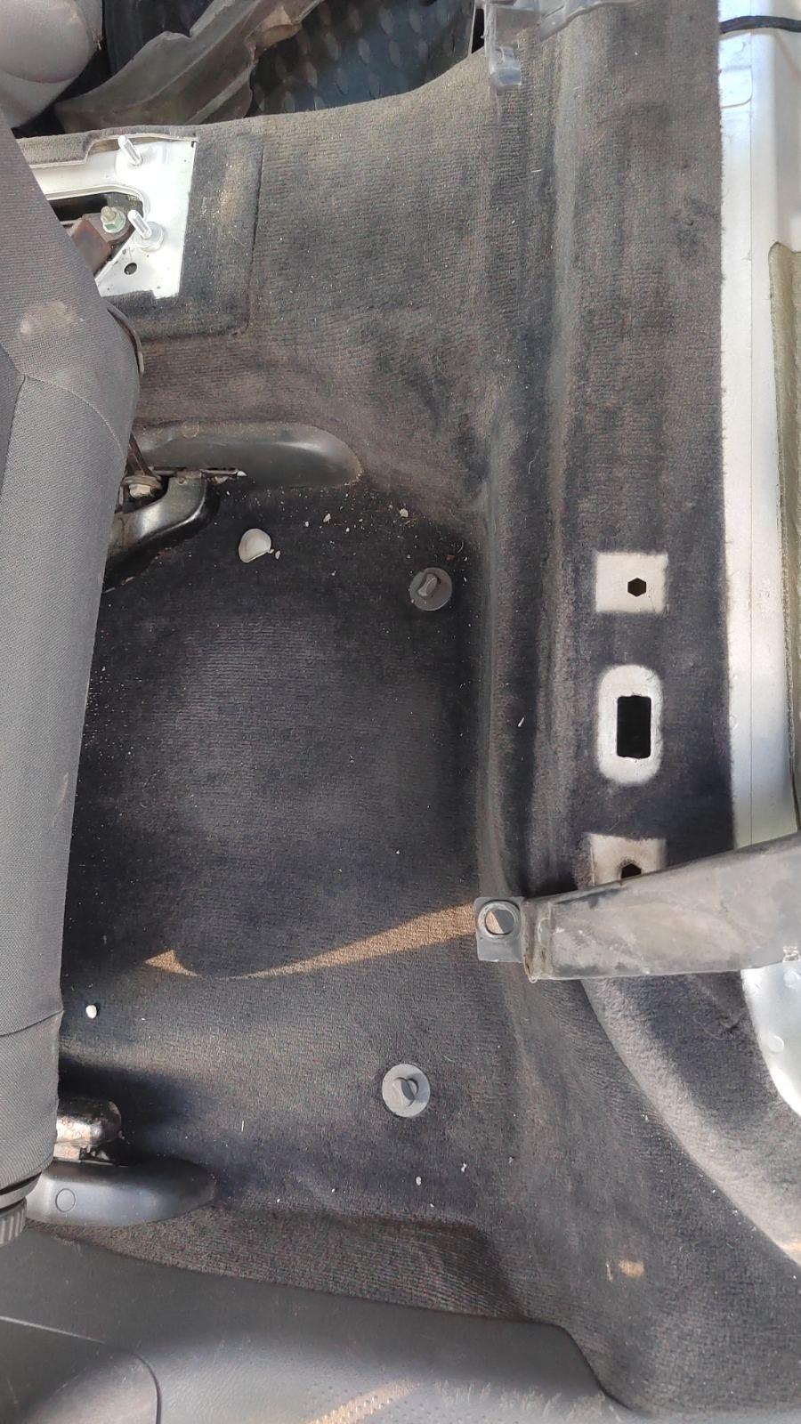 Ковер салонный FWMDFK Volkswagen Passat купить в магазине запчастей бу