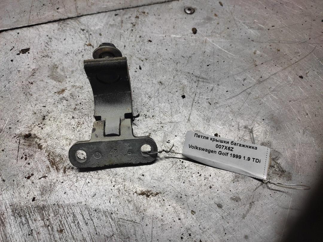Петля крышки багажника 007X6Z Volkswagen Golf