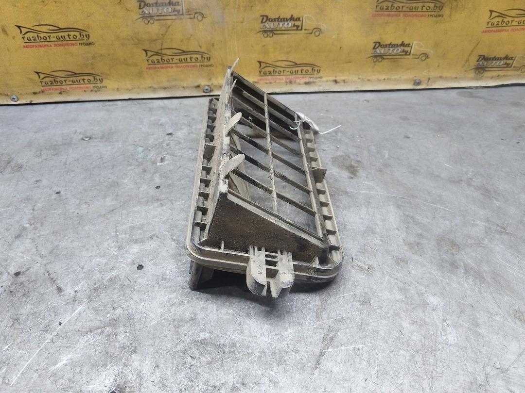 Решетка вентиляции кузова E01OI4 Peugeot 406 - Фото 2