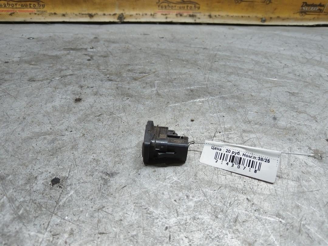 Кнопка стеклоподъемника переднего правого XLO4MU Ford Mondeo - Фото 2