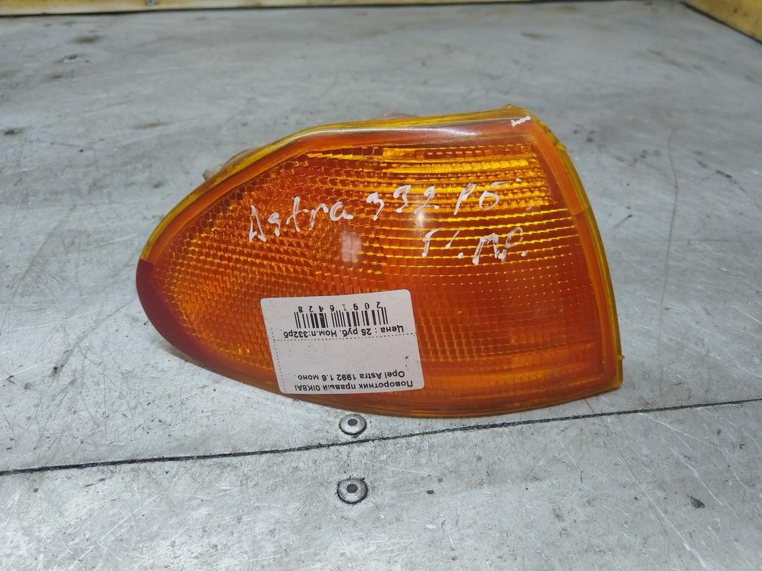 Поворотник правый 0IK8AI Opel Astra