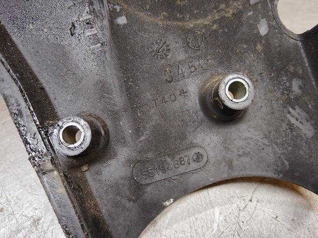 Защита (кожух) ремня ГРМ IBY441 Alfa Romeo 147 купить на авторазборке