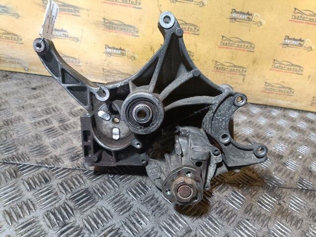 Кронштейн вискомуфты EHRC1D Volkswagen Passat