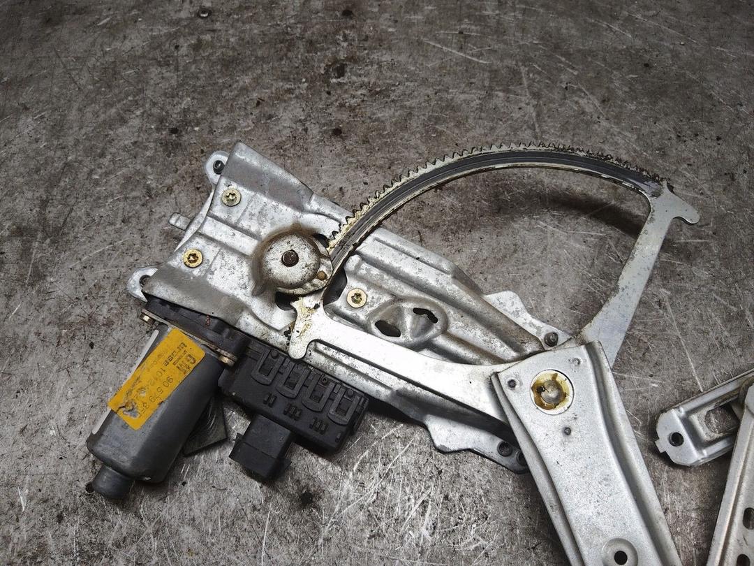 Стеклоподъемник электрический передний левый 0AKI0J Opel Zafira купить с доставкой