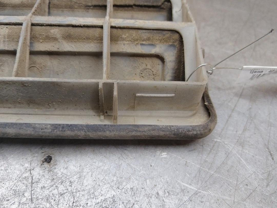 Решетка вентиляции кузова 7A75O7 Opel Zafira купить с доставкой