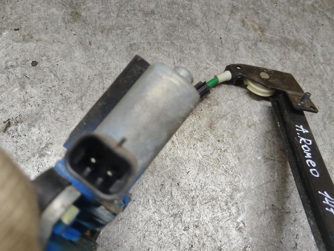 Стеклоподъемник электрический передний левый FBRDJ5 Alfa Romeo 147 undefined