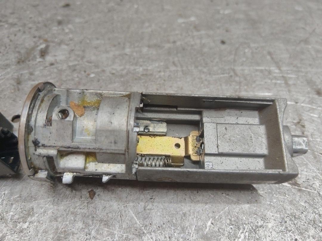 Замок зажигания L0H9IA Citroen Xsara Picasso - Фото 3