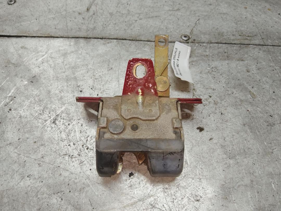 Замок багажника OMUHL8 Opel Astra - Фото 1
