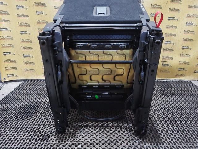 Сиденье заднее 6LE4PH Ford Galaxy undefined