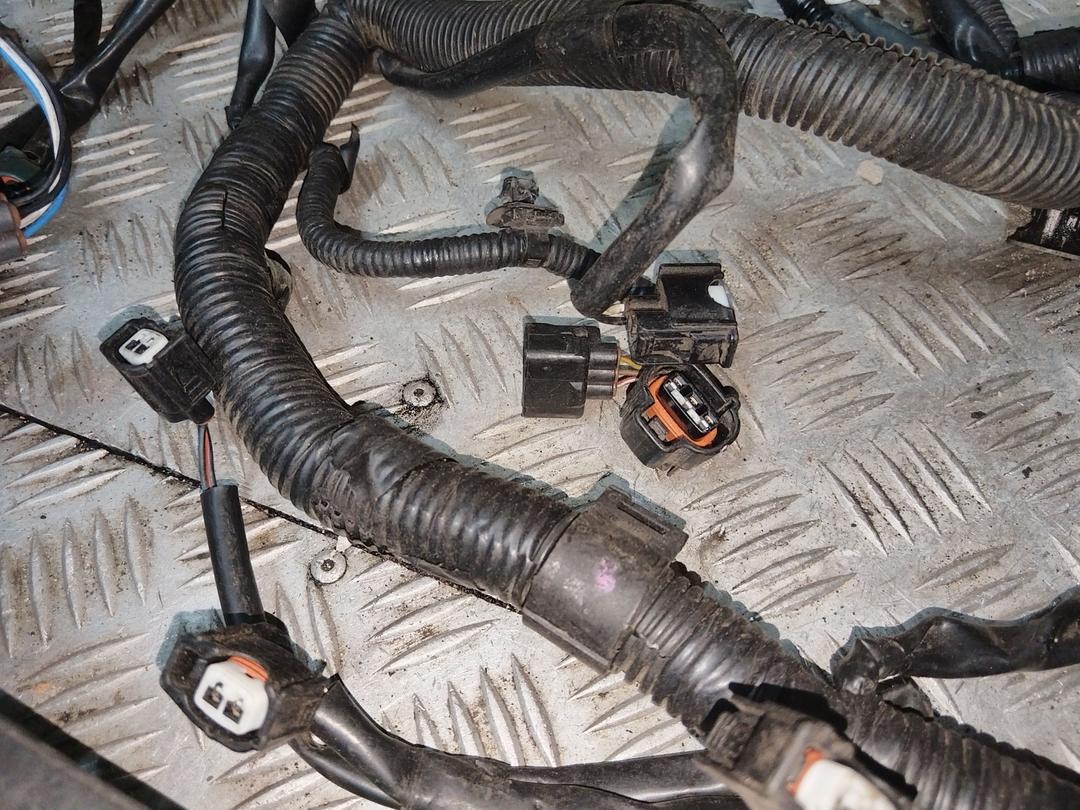 Проводка двигателя OIXDX9 Toyota Avensis undefined