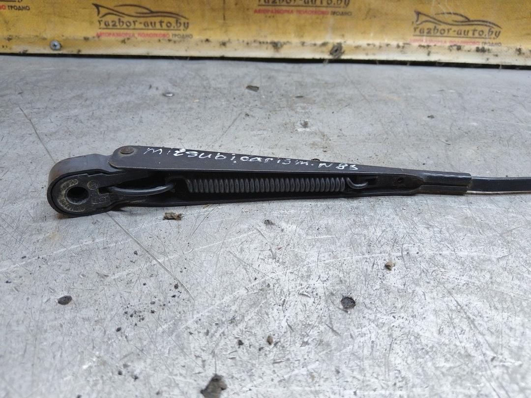 Щеткодержатель задний P4R9NV Mitsubishi Carisma купить с доставкой