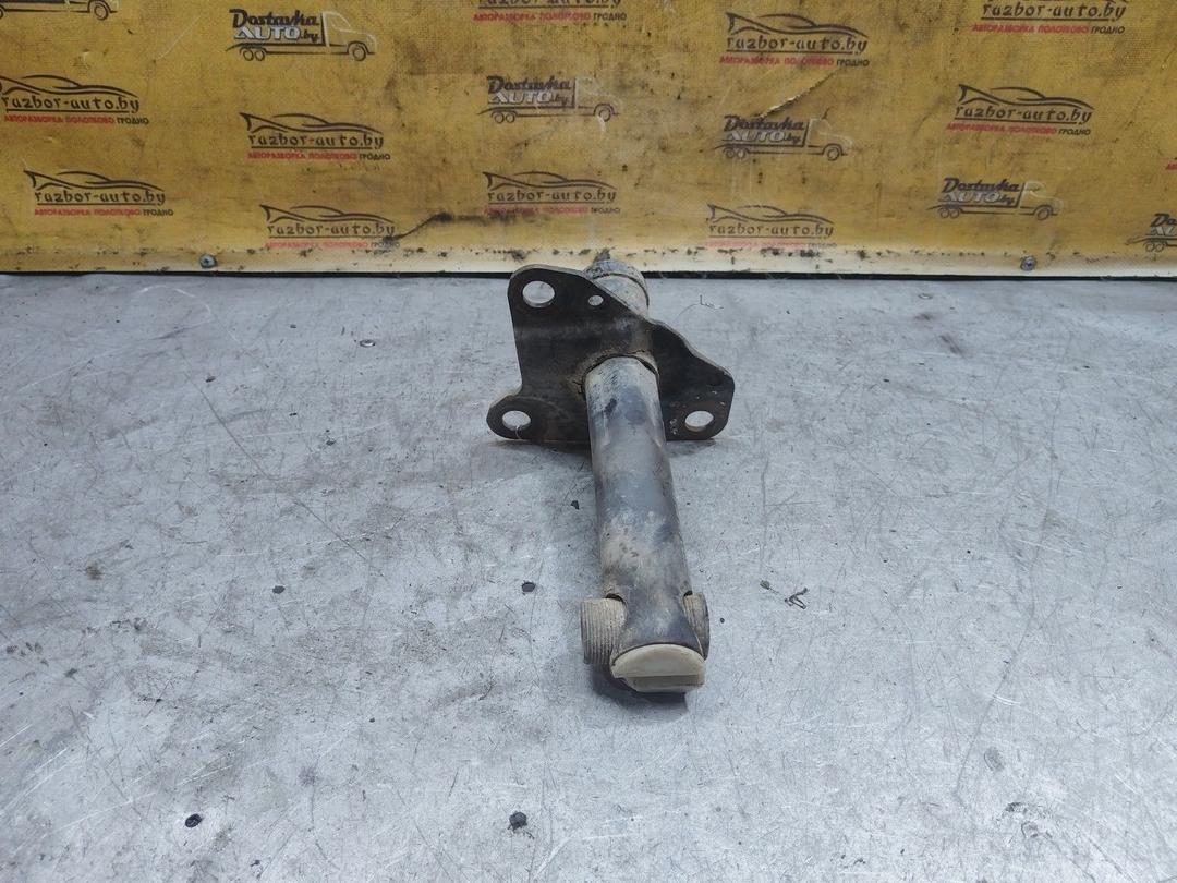 Клык бампера передний правый X2I9AX Audi A4 купить с доставкой