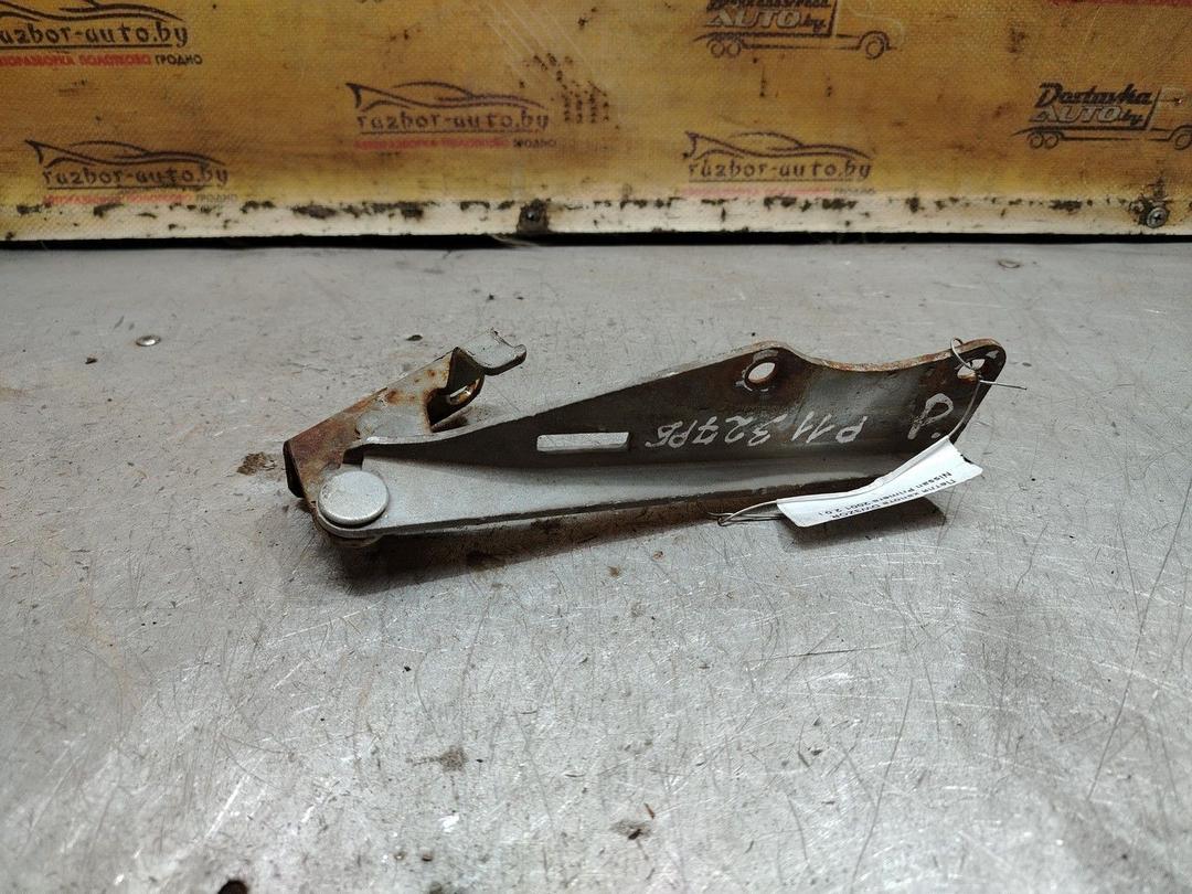 Петля капота DW3ZOR Nissan Primera - Фото 3