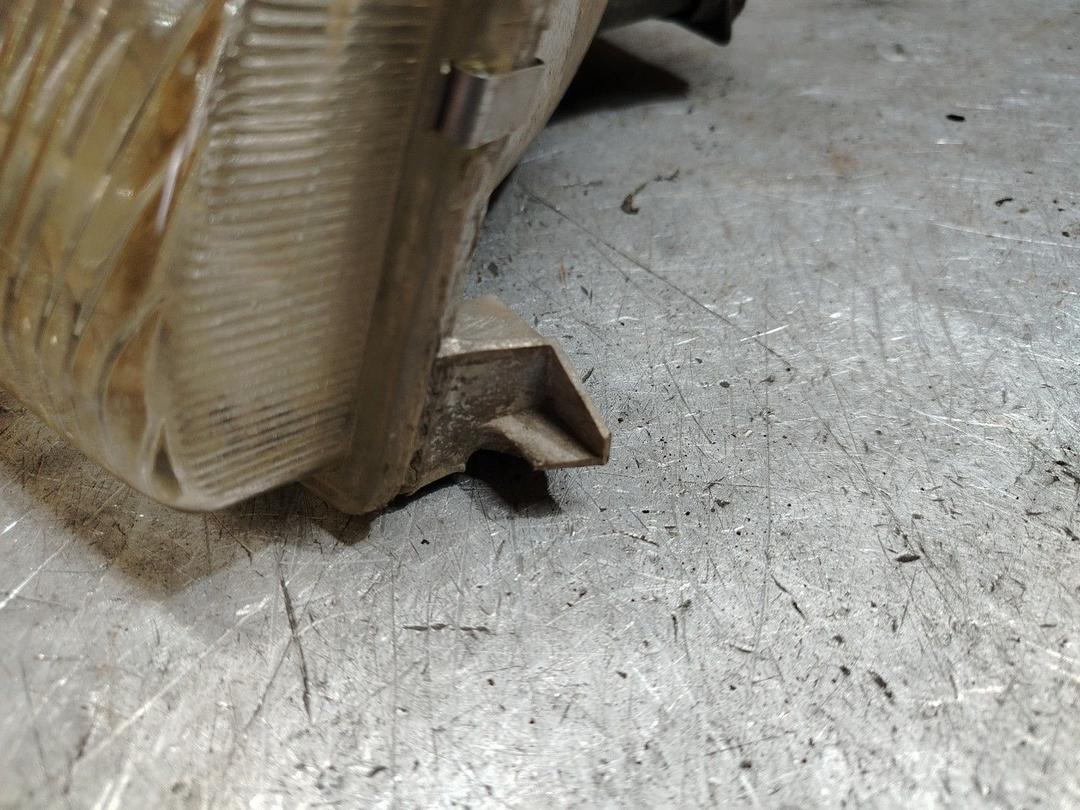 Фара левая 0T0X82 Peugeot 106 - Фото 4