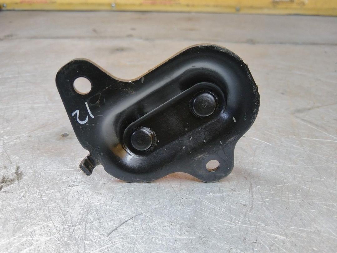 Замок спинки сиденья 61RAL4 Ford Fusion купить с доставкой