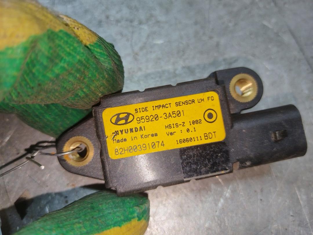 Датчик удара EUTLML Hyundai Trajet - Фото 3