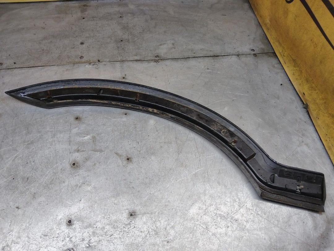 Накладка крыла (уголок зеркала) переднего правого W5M7DH Opel Zafira купить