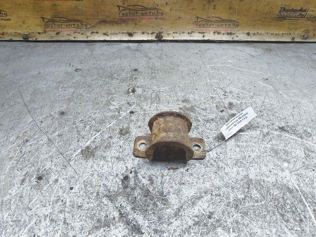 Крепление втулки стабилизатора 8ELWMW Volvo V50