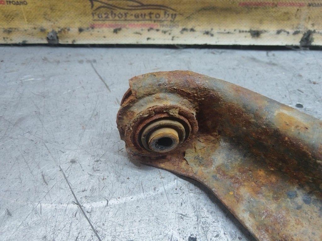 Рычаг передний правый U9OKZS Audi 80 - Фото 2