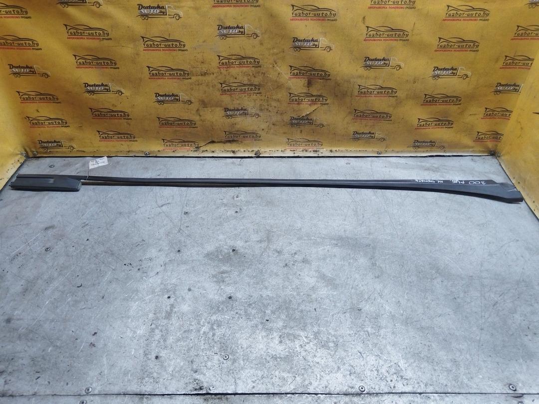 Молдинг стекла лобового D38E0G Ford Galaxy