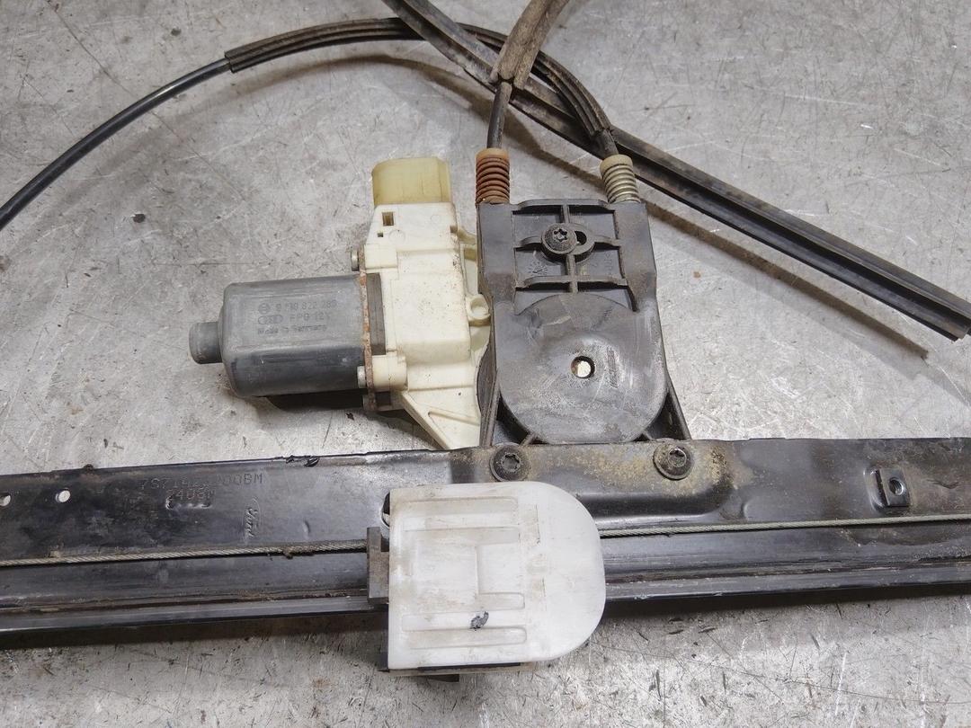 Стеклоподъемник электрический передний правый F8ZRS6 Ford Mondeo купить на авторазборке