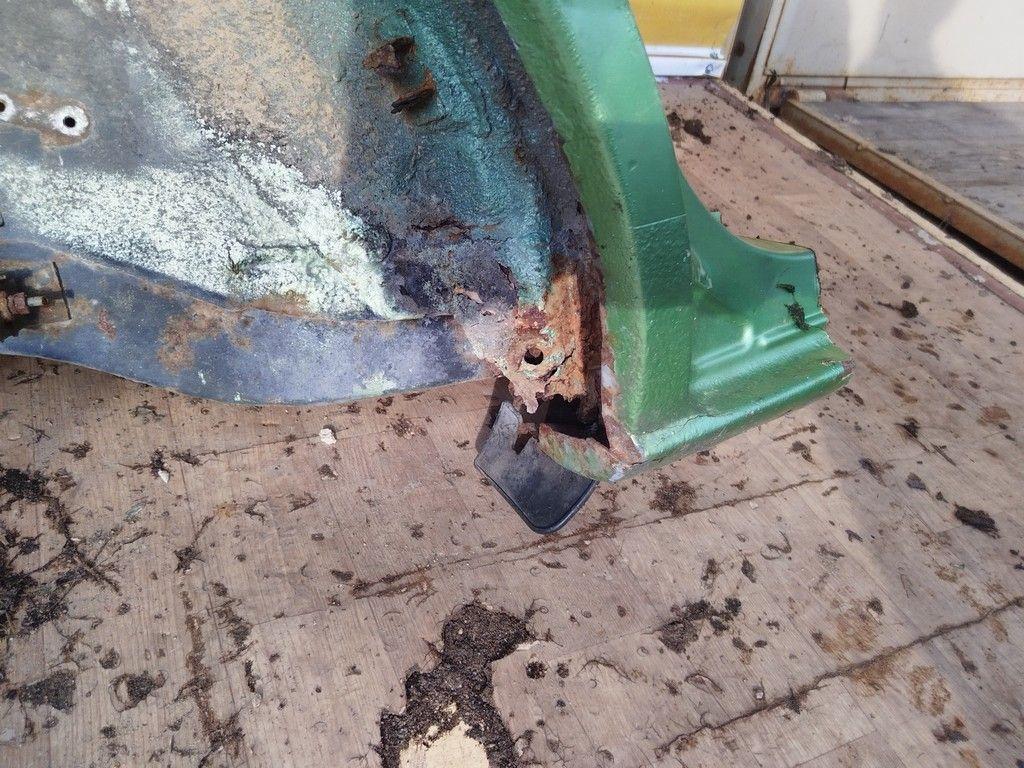 Крыло заднее правое DA4812 Mazda Premacy купить в магазине запчастей бу