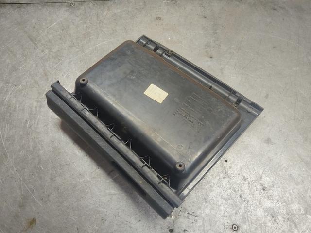 Бардачок LVZS81 Fiat Ulysse - Фото 2