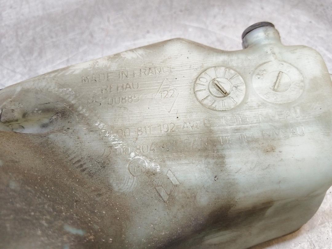 Бачок омывателя UW53JW Renault Safrane купить с доставкой