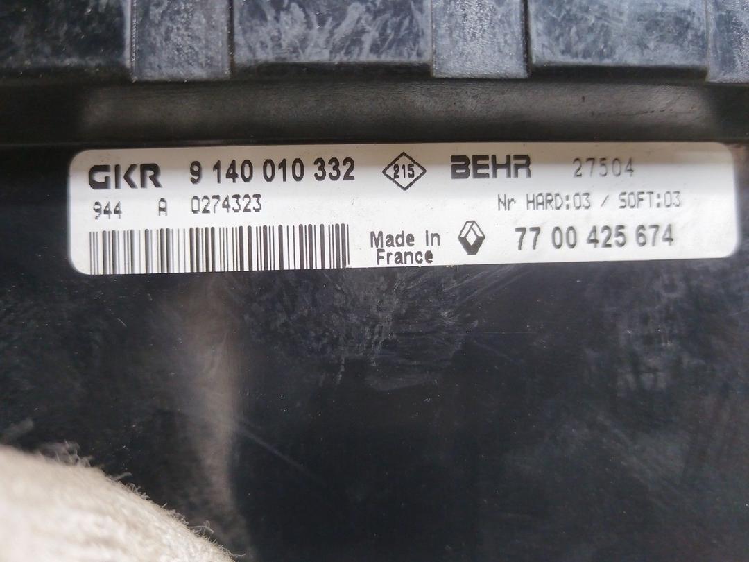 Блок управления печки/климат-контроля V9V2UG Renault Laguna купить на авторазборке