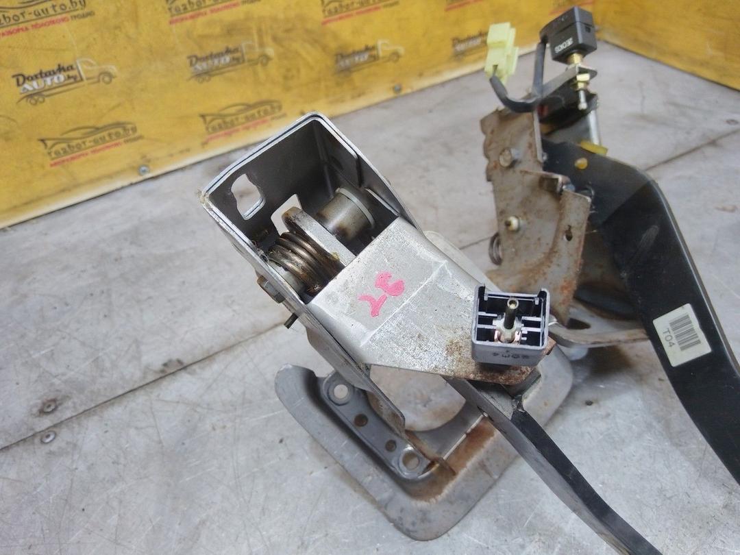 Узел педальный (блок педалей) KR1QQ0 Hyundai Trajet - Фото 2