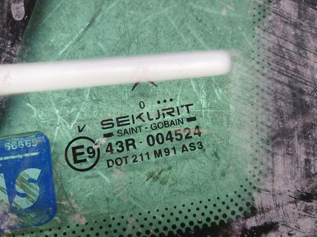 Стекло кузовное боковое правое CYED22 Citroen Xsara Picasso купить