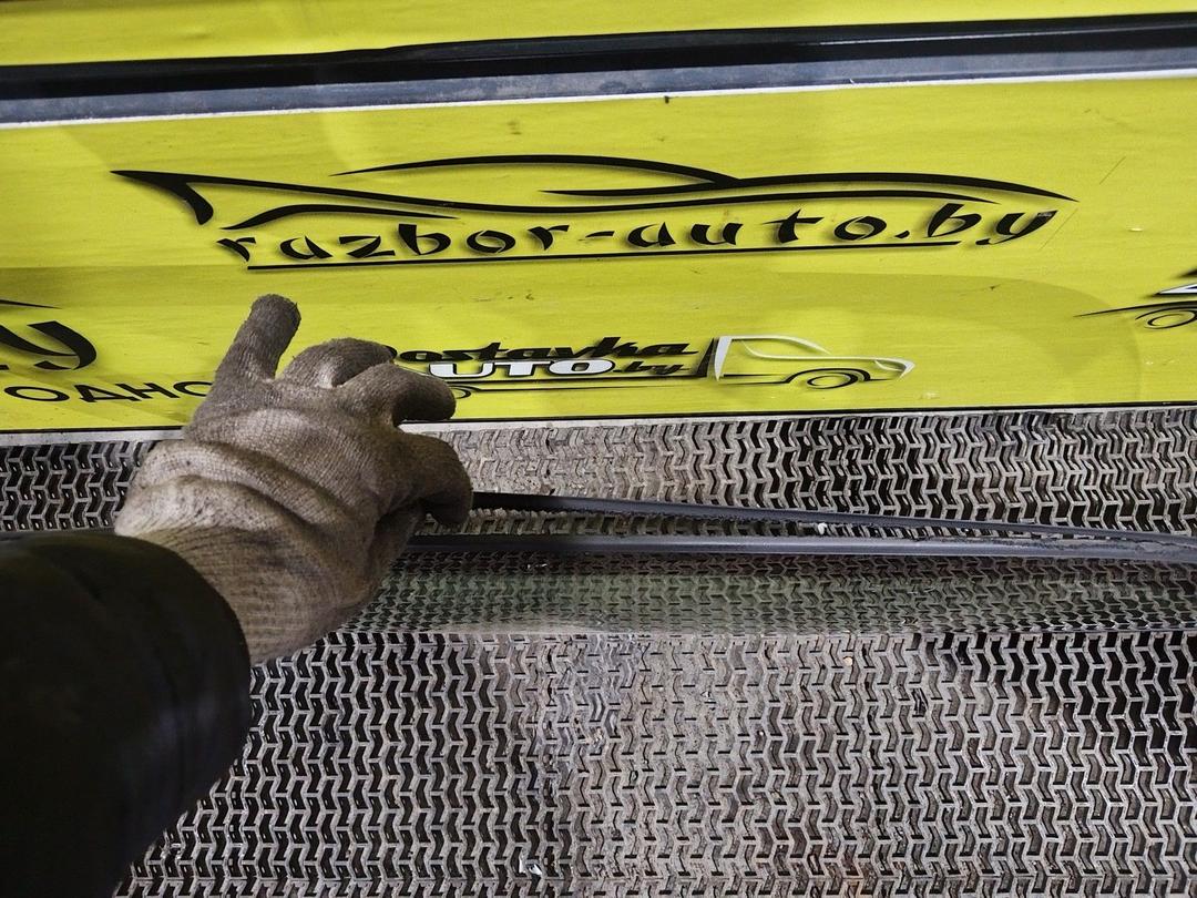 Стекло кузовное боковое левое FB962A Citroen C5 купить