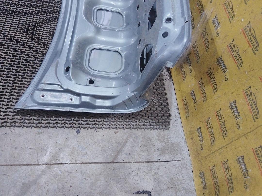 Крышка багажника (дверь 3-5) 8C3K78 Renault Megane купить в магазине запчастей бу