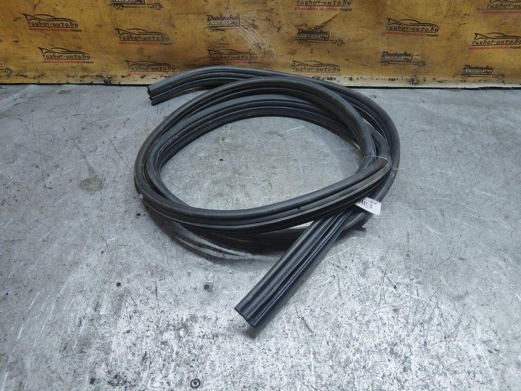 Уплотнитель двери задней левой LGOLGE Ford Mondeo - Фото 1