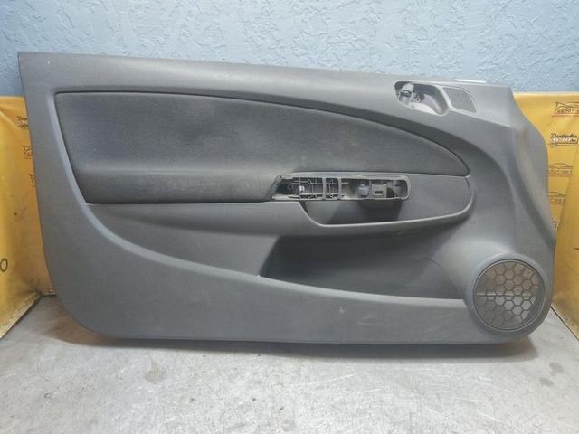 Обшивка двери передней левой (дверная карта) HK41DF Opel Corsa - Фото 1