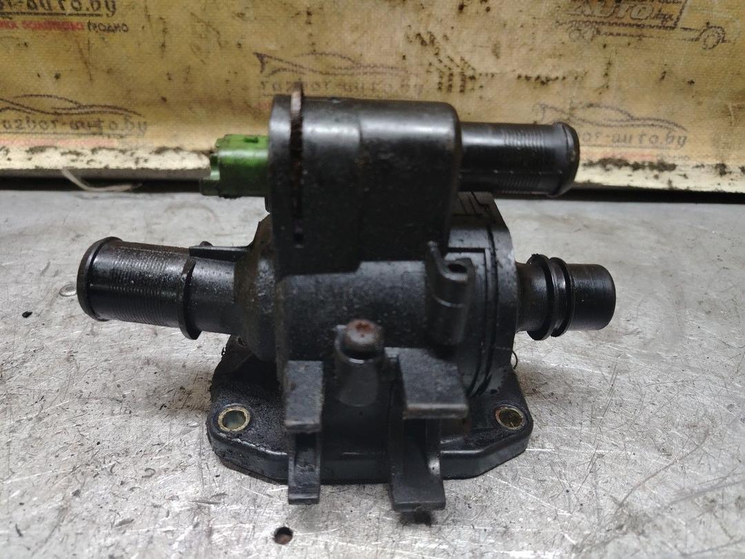 Корпус термостата 7L2HU0 Citroen C3 - Фото 1