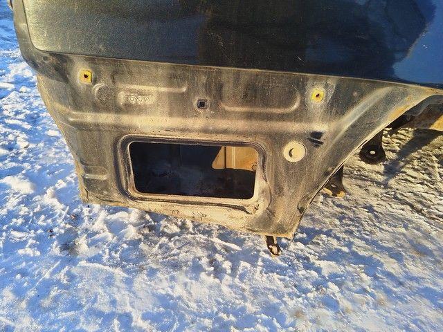 Крыло заднее правое B61MWJ Toyota Avensis купить с доставкой