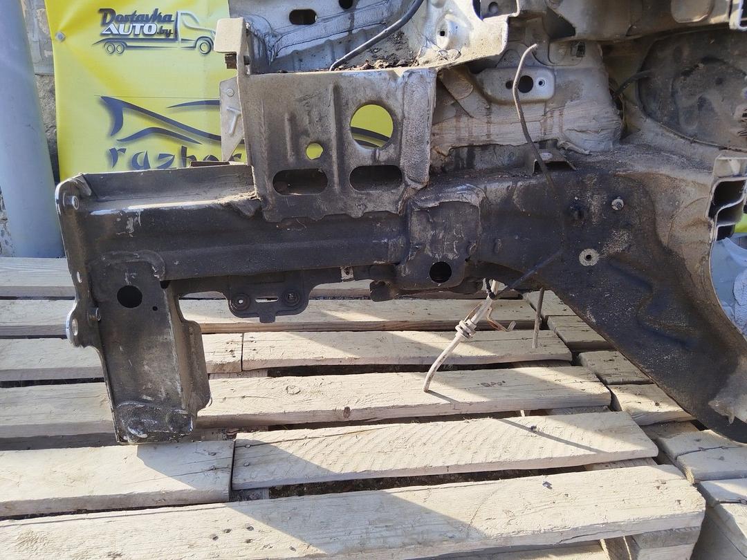 Стойка кузовная передняя правая 616M3Z Renault Scenic undefined